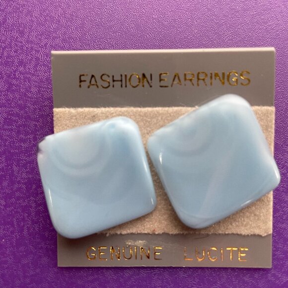 Bundle 3/$12.  Light Blue Vintage Lucite Earrings - Picture 1 of 3